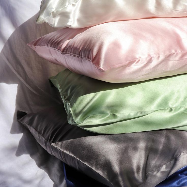 Pourquoi choisir la soie pour votre eye pillow ?